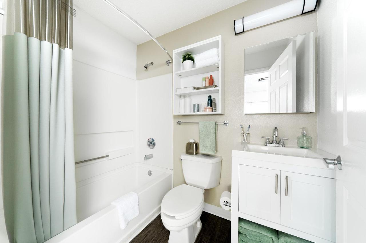 Intown Suites Extended Stay Chicago Il - Oakbrook Villa Park ภายนอก รูปภาพ