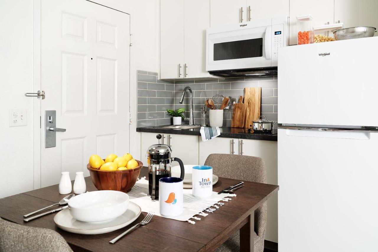 Intown Suites Extended Stay Chicago Il - Oakbrook Villa Park ภายนอก รูปภาพ