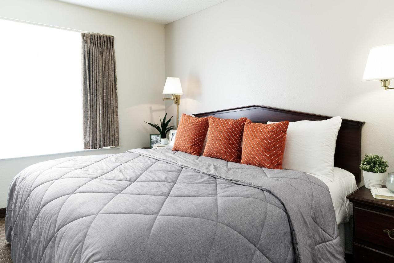Intown Suites Extended Stay Chicago Il - Oakbrook Villa Park ภายนอก รูปภาพ